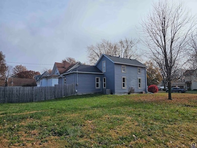 1218 Jefferson St, Sabetha, KS 66534 - photo 6