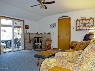 113 Bass Ct, Canadensis, PA 18325 - photo 6