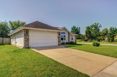 902 W Dustin Ln, Nixa, MO 65714 - photo 4