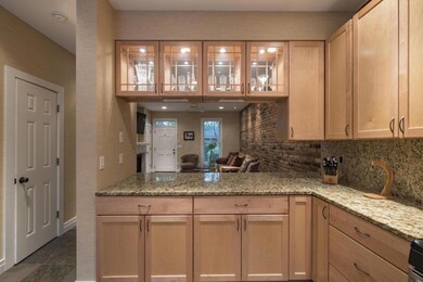 Kitchen Bar