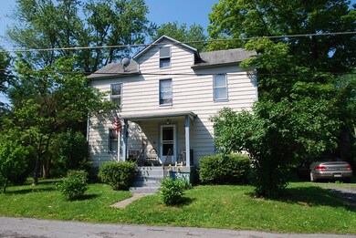 65 Garden St, Stroudsburg, PA 18360 - photo 3