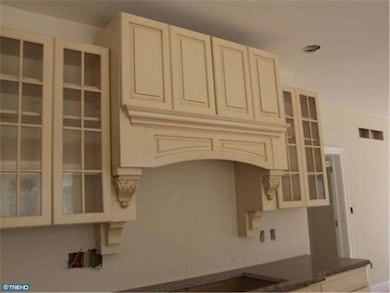 13 Strathmore Ct, Wallingford, PA 19086 - photo 3