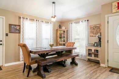 3 dining 1 op 2