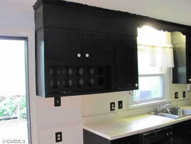 Cafeteria/Kitchen - Built in Wine Rack