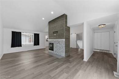 6677 Crenshaw Dr, Parma Heights, OH 44130 - photo 3