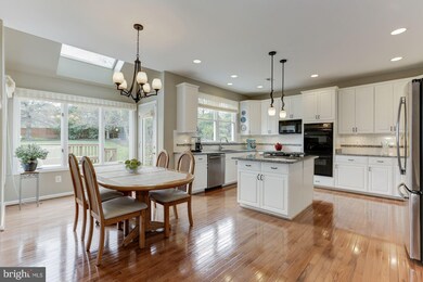 1316 Dasher Ln, Reston, VA 20190 - photo 3