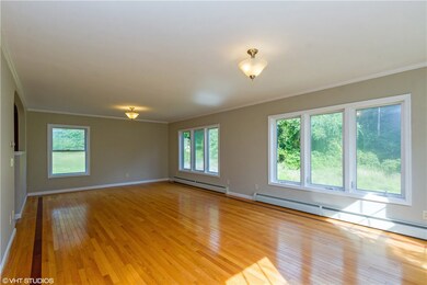 653 Commonwealth Ave, Warwick, RI 02886 - photo 3