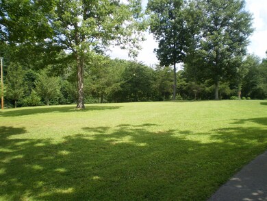 1484 Earl Jones Rd, Crossville, TN 38555 - photo 5