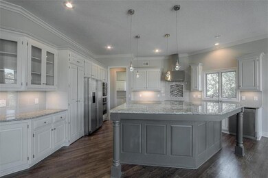 8902 Quail Ridge Ln, Lenexa, KS 66220 - photo 3