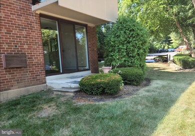 100 E Glenolden Ave unit A3, Glenolden, PA 19036 - photo 2