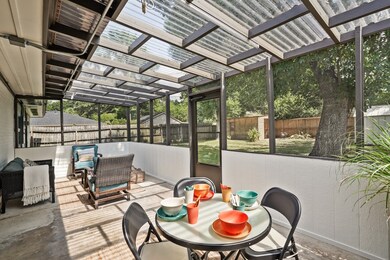 4605 Chrystell Ln, Houston, TX 77092 - photo 7