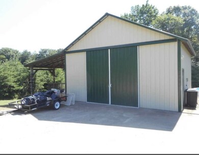 59 Shelton Ln, Linden, TN 37096 - photo 4