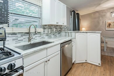 Kitchen 4