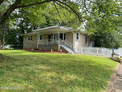 6208 E Manslick Rd, Louisville, KY 40219 - photo 2