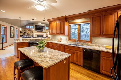 337 Whitford St, Manchester, NH 03104 - photo 6