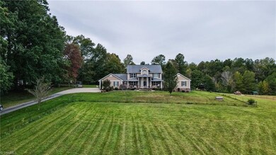 5663 Trotter Country Rd, High Point, NC 27263 - photo 4