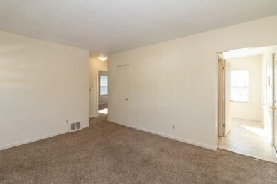 3014 Seneca Ave, Des Moines, IA 50310 - photo 2