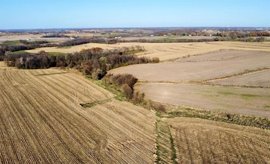 000 E Pleasant St, Knoxville, IA 50138 - photo 3