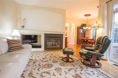 2312 Hollow View Dr, Easton, PA 18040 - photo 3