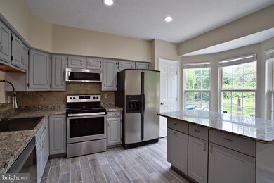 14043 Winding Ridge Ln, Centreville, VA 20121 - photo 2