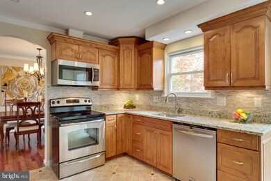 7952 Arden Ct, Dunn Loring, VA 22027 - photo 6