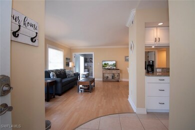 515 Club Side Dr, Naples, FL 34110 - photo 3