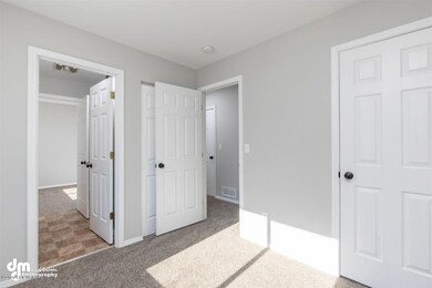 13-Bedroom 2 20200322-DW-2288