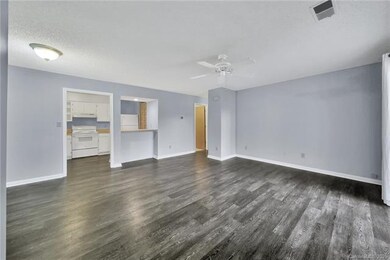 1051 Churchill Downs Ct unit D, Charlotte, NC 28211 - photo 2