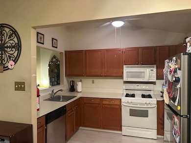 4834 Hawthorne Ln unit 219, Mays Landing, NJ 08330 - photo 6