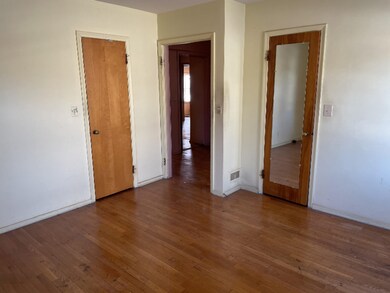 Bridge bedroom