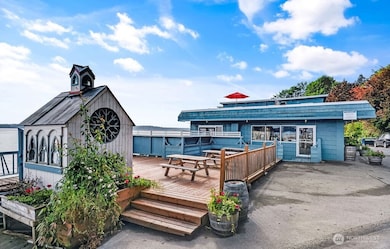 10824 Vashon Hwy SW, Vashon, WA 98070 - photo 3