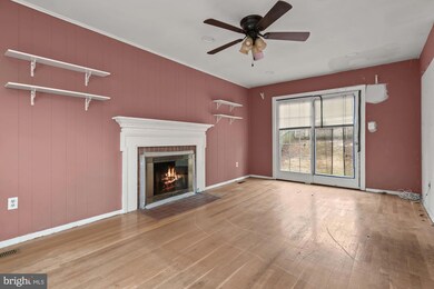19020 Queens Cross Ln, Germantown, MD 20876 - photo 3
