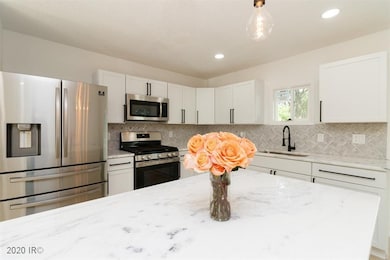 807 E 12th St N, Newton, IA 50208 - photo 6