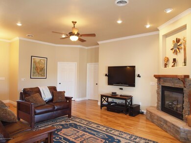 6441 Castle Rock Cir, Farmington, NM 87402 - photo 6