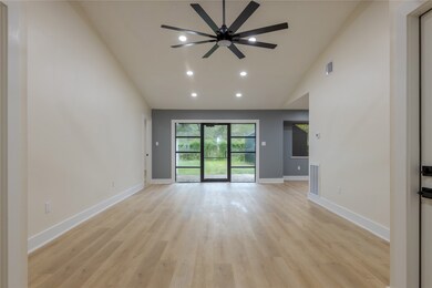 29517 Brookchase Dr, Spring, TX 77386 - photo 4