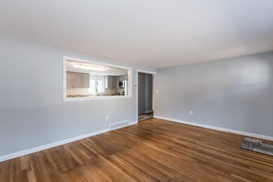62 Edgehill Rd, Taunton, MA 02780 - photo 4