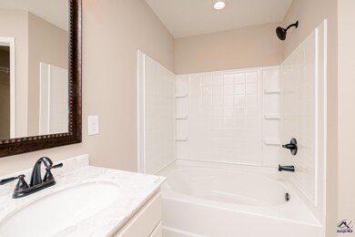 128 Red Tail Cir, Powersville, GA 31008 - photo 5