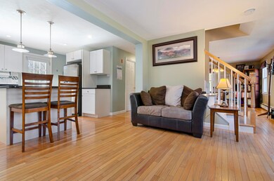 16 Victoria Cir, Mashpee, MA 02649 - photo 5