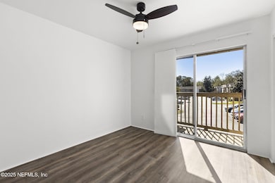 2300 Twelve Oaks Dr unit B4, Orange Park, FL 32065 - photo 3