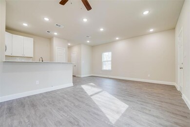 809 W Coffin St unit 809-811, Denison, TX 75020 - photo 7