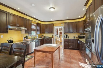 220 Webster Ave, Lyndhurst, NJ 07071 - photo 3