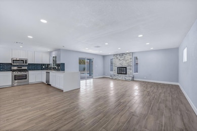 Kitchen/Family room - Laurel