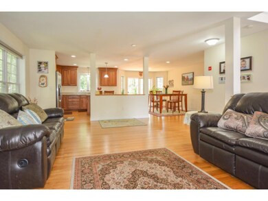 33 Carroll Ln, Seabrook, NH 03874 - photo 2