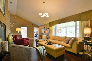 1321 Violet Ln, Batavia, IL 60510 - photo 5