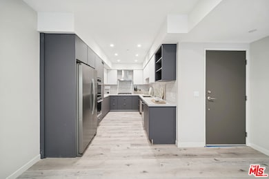 1051 S Corning St unit 103, Los Angeles, CA 90035 - photo 4