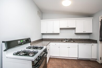 Howe Ave-11