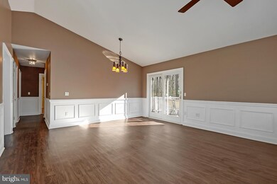 7059 Charleston Ave, North Beach, MD 20714 - photo 6