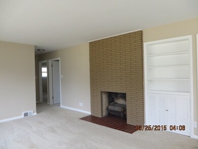 203 Olive Dr, Princeton, IN 47670 - photo 2