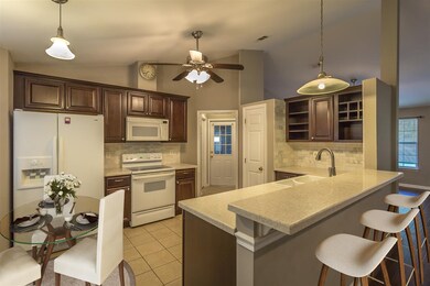 90 Shadow Oak Cir, Crawfordville, FL 32327 - photo 6