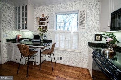 3547 Hamlet Place, Chevy Chase, MD 20815 - photo 7